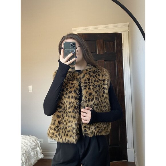 Lord & Taylor Cheetah Fur Vest Size L/XL - Picture 1 of 8